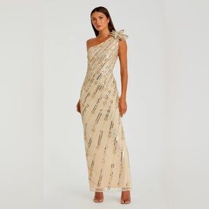 Mac Duggal Gold Embellished Floral Detail One Shoulder Gown